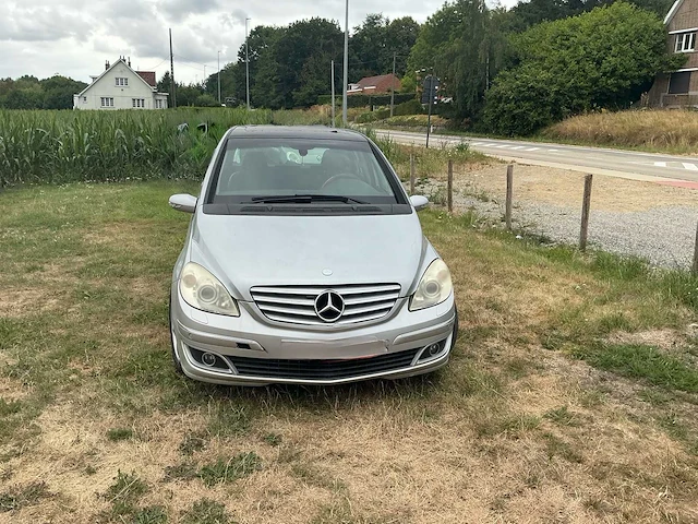Mercedes - 2005 - b200turbo - hatchback - personenauto - afbeelding 29 van  30