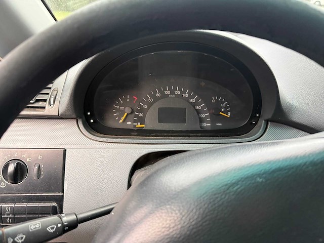 Mercedes - 2005 - vito - 111 cdi - personenauto - afbeelding 12 van  23