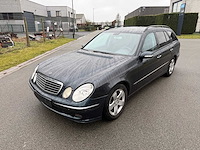 Mercedes - 2006 - e220 cdi - personenauto - afbeelding 12 van  24