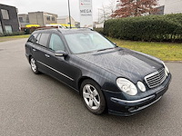 Mercedes - 2006 - e220 cdi - personenauto - afbeelding 21 van  24