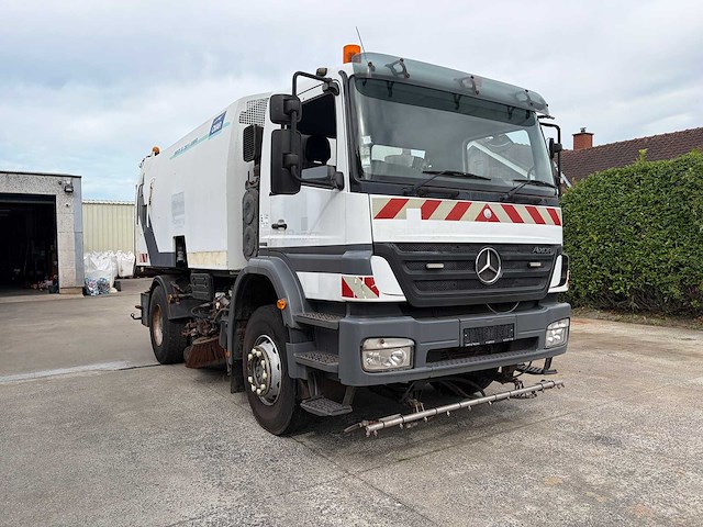 Mercedes - 2007 - 1829k - vrachtwagen - afbeelding 24 van  29