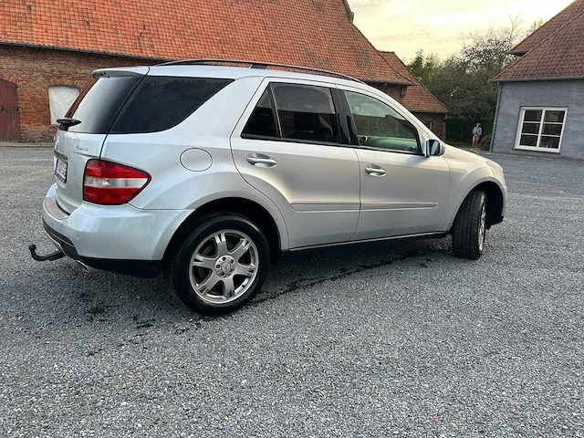 Mercedes - 2007 - ml - 280cdi - personenauto - afbeelding 16 van  18