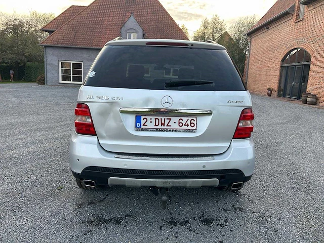 Mercedes - 2007 - ml - 280cdi - personenauto - afbeelding 14 van  18
