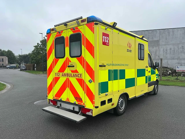 Mercedes - 2008 - sprinter 318 cdi - ambulance - afbeelding 2 van  44