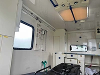 Mercedes - 2008 - sprinter 318 cdi - ambulance - afbeelding 9 van  44