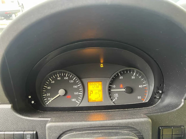 Mercedes - 2008 - sprinter 318 cdi - ambulance - afbeelding 28 van  44