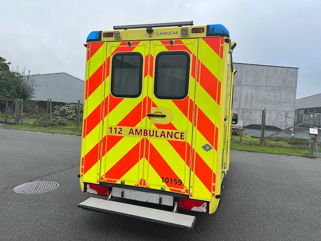 Mercedes - 2008 - sprinter 318 cdi - ambulance - afbeelding 3 van  44