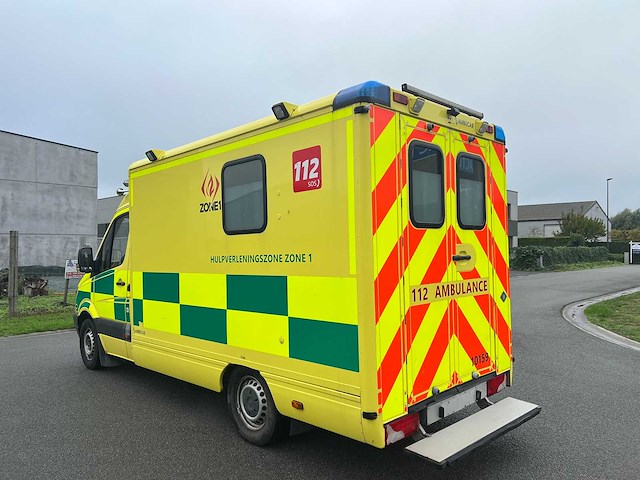 Mercedes - 2008 - sprinter 318 cdi - ambulance - afbeelding 5 van  44
