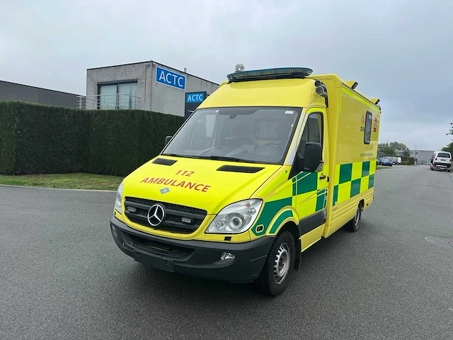 Mercedes - 2008 - sprinter 318 cdi - ambulance - afbeelding 44 van  44