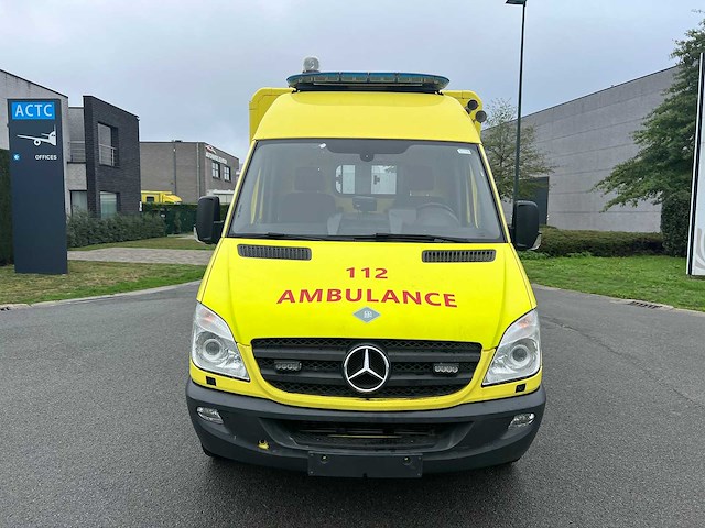 Mercedes - 2008 - sprinter 318 cdi - ambulance - afbeelding 38 van  44