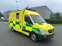 Mercedes - 2008 - sprinter 318 cdi - ambulance - afbeelding 42 van  44