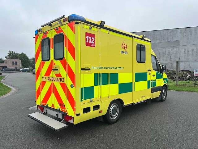 Mercedes - 2008 - sprinter 318 cdi - ambulance - afbeelding 39 van  44
