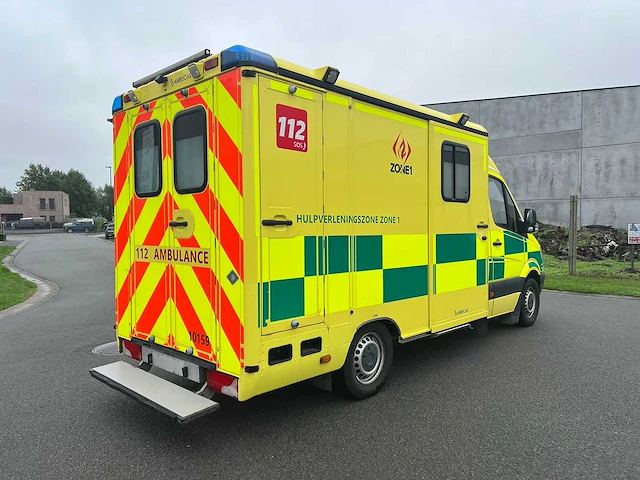 Mercedes - 2008 - sprinter 318 cdi - ambulance - afbeelding 29 van  44