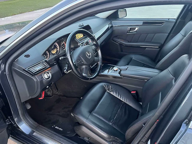 Mercedes - 2012 - e200 cdi - break - personenauto - afbeelding 1 van  31