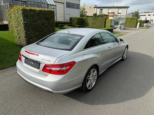 Mercedes - 2012 - e220 cdi - coupe - personenauto - afbeelding 2 van  19