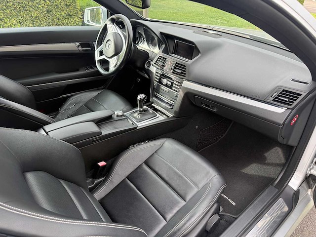 Mercedes - 2012 - e220 cdi - coupe - personenauto - afbeelding 4 van  19