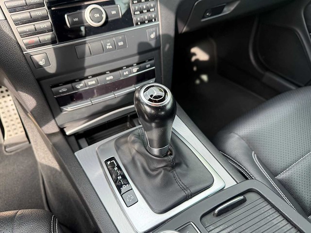 Mercedes - 2012 - e220 cdi - coupe - personenauto - afbeelding 9 van  19