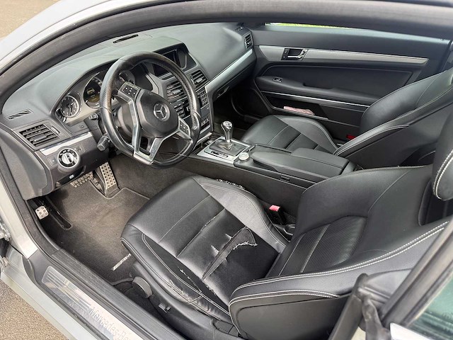 Mercedes - 2012 - e220 cdi - coupe - personenauto - afbeelding 6 van  19