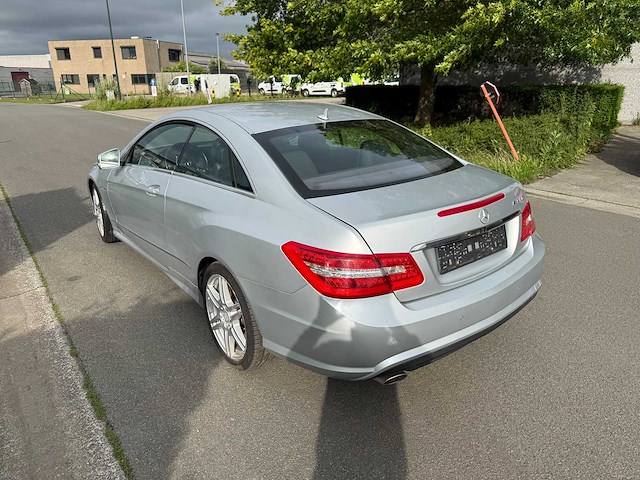 Mercedes - 2012 - e220 cdi - coupe - personenauto - afbeelding 17 van  19