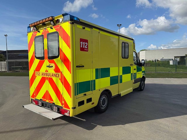 Mercedes - 2013 - 315 cdi - ambulance - personenauto - afbeelding 3 van  42