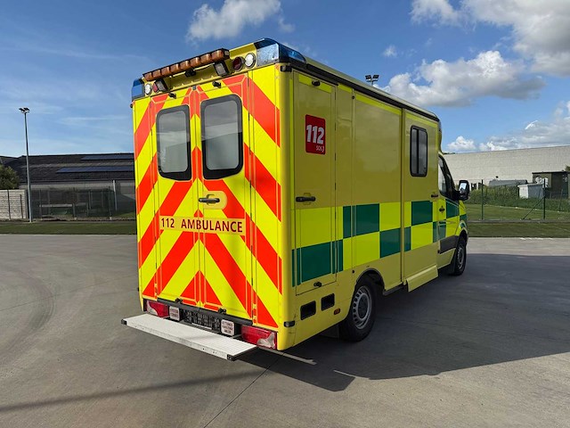 Mercedes - 2013 - 315 cdi - ambulance - personenauto - afbeelding 4 van  42