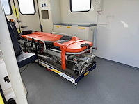Mercedes - 2013 - 315 cdi - ambulance - personenauto - afbeelding 4 van  16
