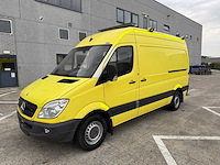 Mercedes - 2013 - ambulance - ambulance - afbeelding 1 van  33