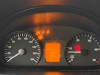 Mercedes - 2013 - ambulance - ambulance - afbeelding 12 van  33