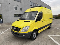 Mercedes - 2013 - ambulance - ambulance - afbeelding 20 van  33