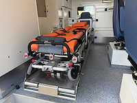 Mercedes - 2014 - 319 cdi - ambulance - personenauto - afbeelding 20 van  44
