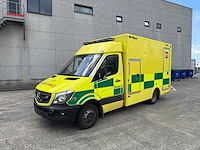 Mercedes - 2014 - 319 cdi - ambulance - personenauto - afbeelding 23 van  44