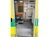 Mercedes - 2014 - 319 cdi - ambulance - personenauto - afbeelding 14 van  34