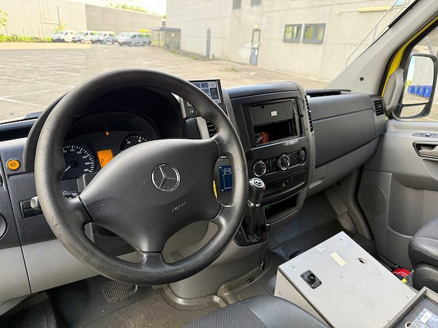 Mercedes - 2014 - 319 cdi - ambulance - personenauto - afbeelding 42 van  44