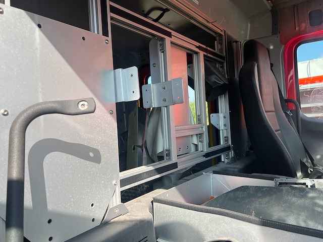 Mercedes - 2014 - atego 1329 f/13.5 - vrachtwagen - afbeelding 10 van  38