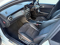 Mercedes - 2014 - cla 220 d - coupe - personenauto - afbeelding 9 van  26