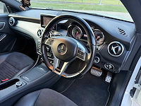 Mercedes - 2014 - cla 220 d - coupe - personenauto - afbeelding 15 van  26