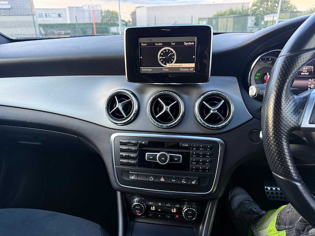 Mercedes - 2014 - cla 220 d - coupe - personenauto - afbeelding 16 van  26
