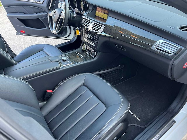 Mercedes - 2014 - cls550 - 550 - personenauto - afbeelding 26 van  30