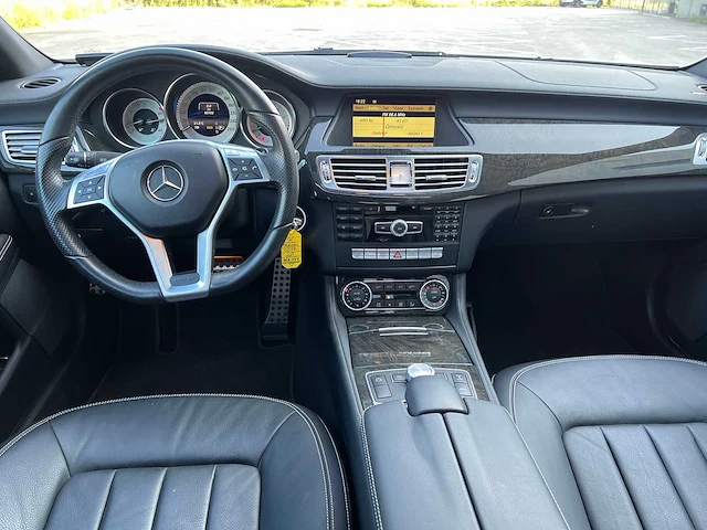 Mercedes - 2014 - cls550 - 550 - personenauto - afbeelding 18 van  30
