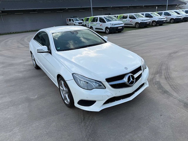 Mercedes - 2014 - e200 - coupe - personenauto - afbeelding 10 van  29