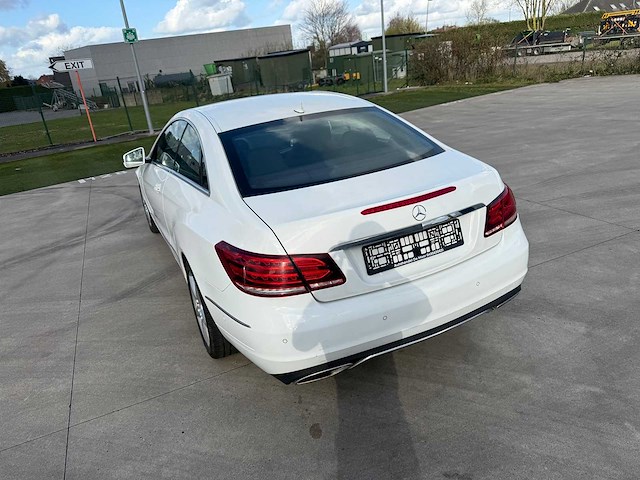 Mercedes - 2014 - e200 - coupe - personenauto - afbeelding 12 van  29