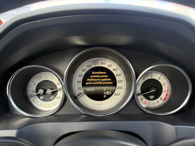 Mercedes - 2014 - e200 - coupe - personenauto - afbeelding 18 van  26