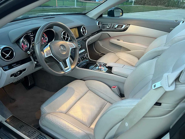 Mercedes - 2014 - sl350 - cabrio - personenauto - afbeelding 26 van  41