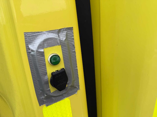 Mercedes - 2016 - sprinter - ambulance - afbeelding 14 van  30