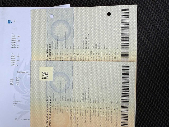 Mercedes - 2016 - sprinter - ambulance - afbeelding 22 van  30