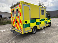 Mercedes - 2016 - sprinter - ambulance - afbeelding 28 van  30