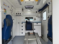 Mercedes - 2016 - sprinter - ambulance - afbeelding 15 van  36