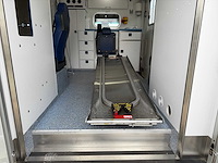 Mercedes - 2016 - sprinter - ambulance - afbeelding 2 van  30