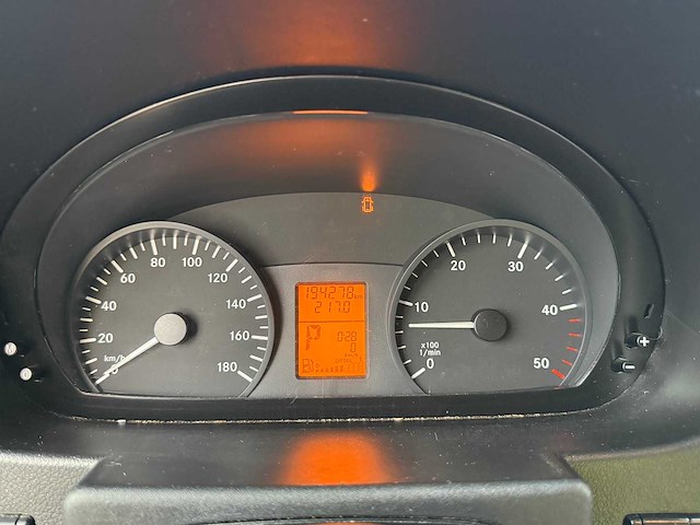 Mercedes - 2016 - sprinter - ambulance - afbeelding 12 van  30