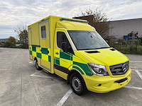 Mercedes - 2016 - sprinter - ambulance - afbeelding 21 van  30